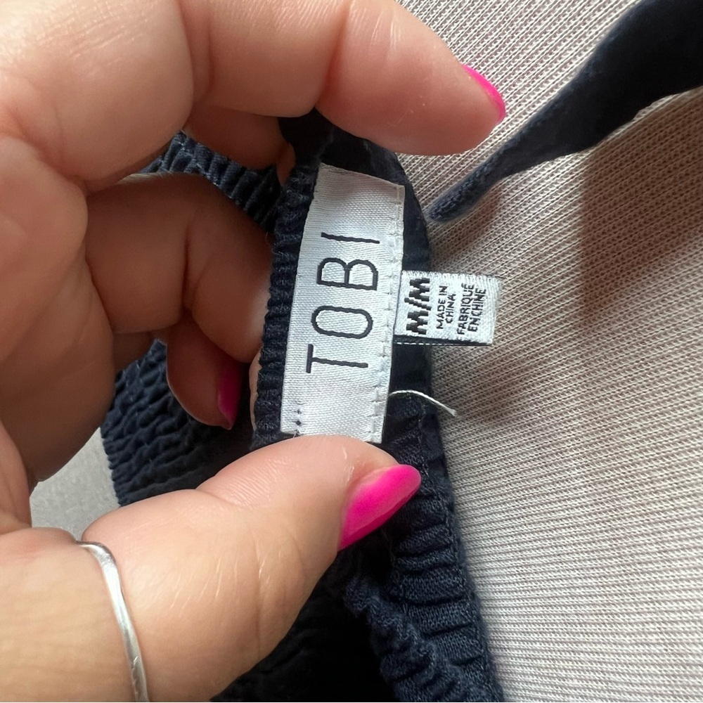 Tobi | Halter Top - Picture 3 of 3
